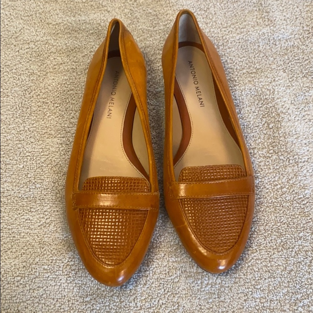 Antonio Melani Flats